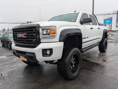 2015 GMC Sierra 2500HD Denali 4WD photo