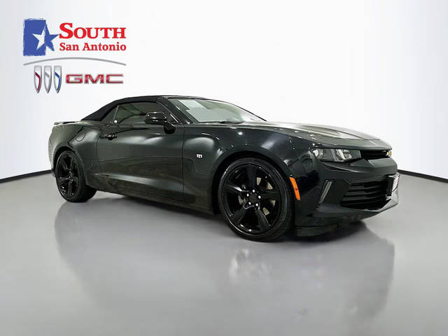 2017 Chevrolet Camaro 1LT RWD photo