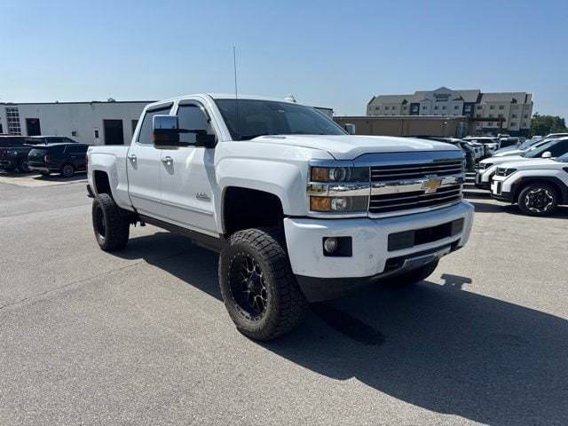 2016 Chevrolet Silverado 2500HD High Country 4WD photo