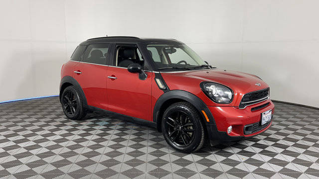 2016 MINI Countryman S FWD photo