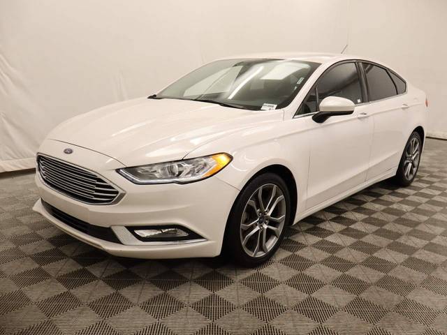 2017 Ford Fusion SE FWD photo