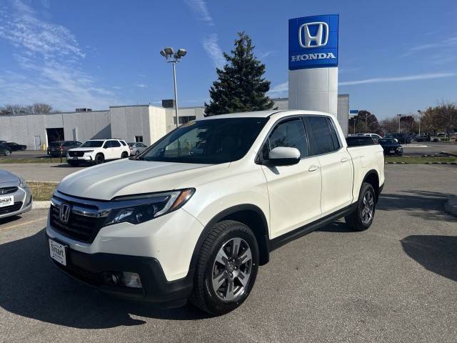 2017 Honda Ridgeline RTL-T AWD photo