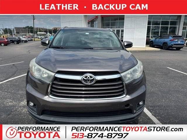 2016 Toyota Highlander XLE FWD photo