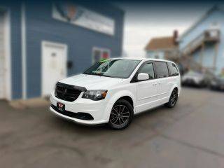 2016 Dodge Grand Caravan SE Plus FWD photo