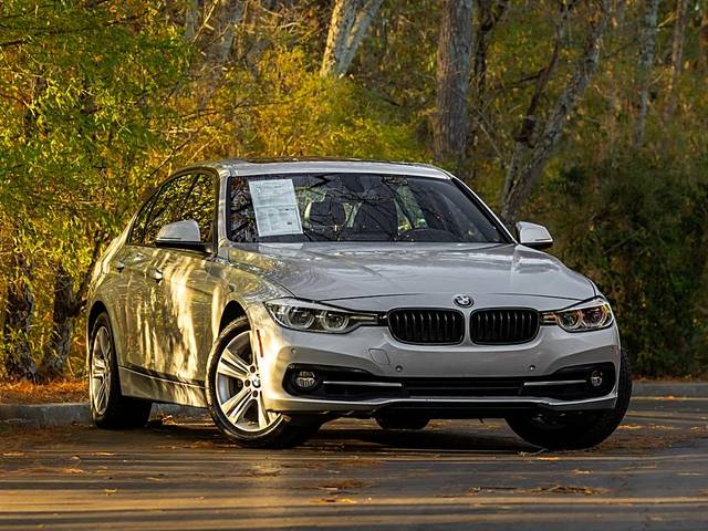2016 BMW 3 Series 328i RWD photo