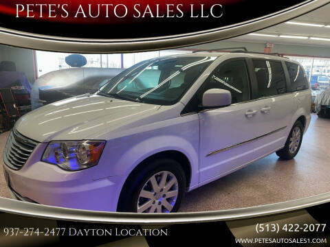 2015 Chrysler Town and Country Touring FWD photo