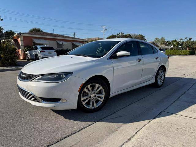 2016 Chrysler 200 Limited FWD photo