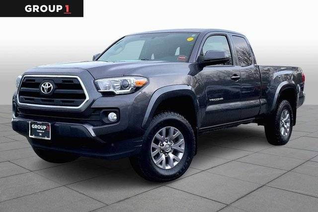 2016 Toyota Tacoma SR5 4WD photo