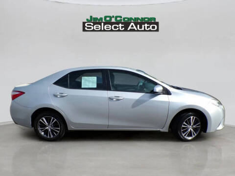 2016 Toyota Corolla LE Plus FWD photo