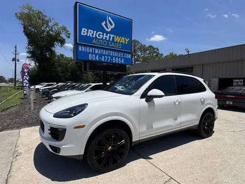 2017 Porsche Cayenne AWD photo