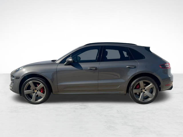 2016 Porsche Macan Turbo AWD photo