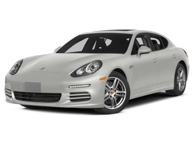 2016 Porsche Panamera GTS AWD photo