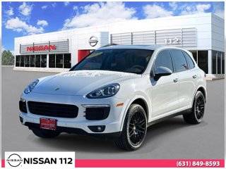 2017 Porsche Cayenne  AWD photo