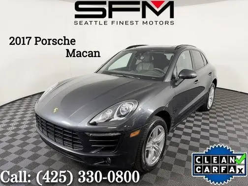 2017 Porsche Macan  AWD photo