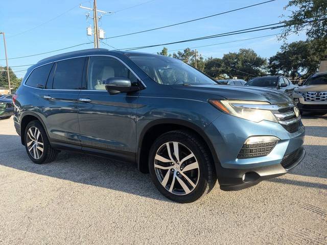 2016 Honda Pilot Touring FWD photo