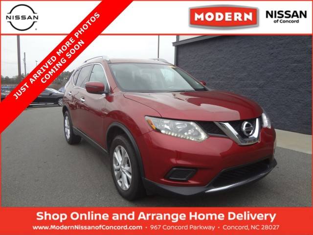 2016 Nissan Rogue SV FWD photo