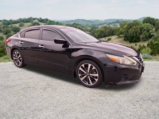 2016 Nissan Altima 2.5 SR FWD photo