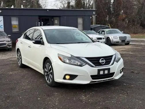 2016 Nissan Altima 2.5 SV FWD photo