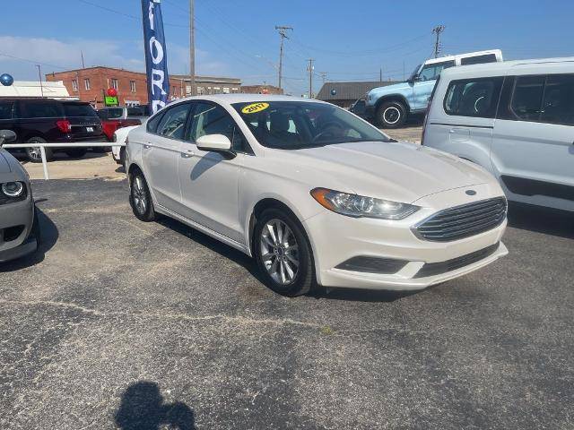 2017 Ford Fusion SE FWD photo