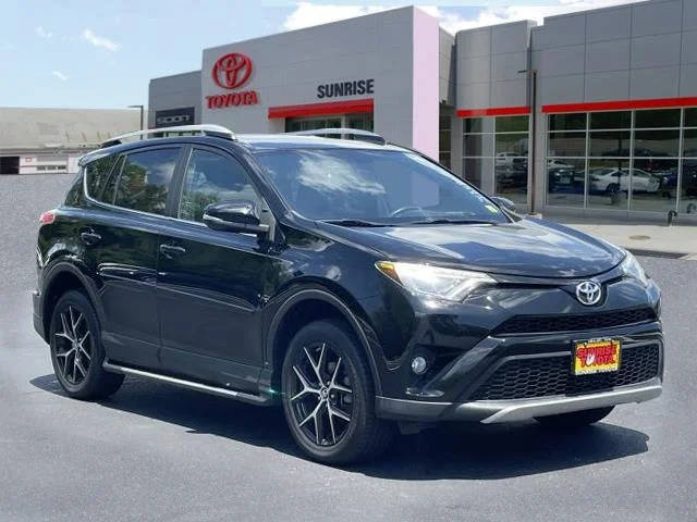 2016 Toyota RAV4 SE AWD photo