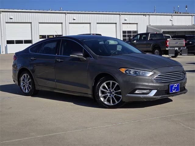 2017 Ford Fusion SE FWD photo