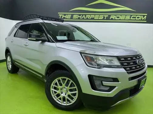 2017 Ford Explorer XLT 4WD photo