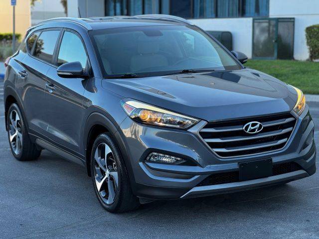 2016 Hyundai Tucson Sport FWD photo