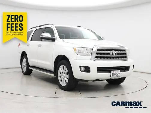 2016 Toyota Sequoia Platinum 4WD photo