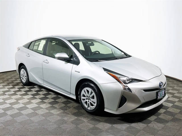 2016 Toyota Prius Two FWD photo