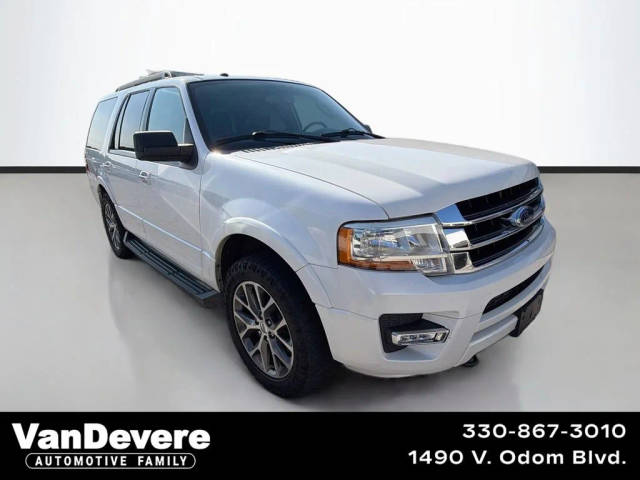 2017 Ford Expedition XLT 4WD photo