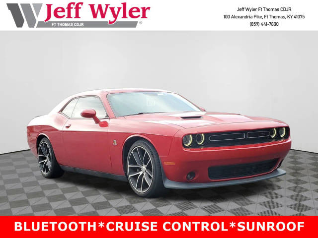 2015 Dodge Challenger R/T Scat Pack RWD photo