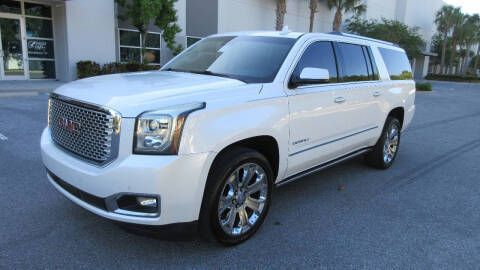2016 GMC Yukon XL Denali RWD photo