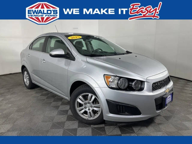 2015 Chevrolet Sonic LT FWD photo