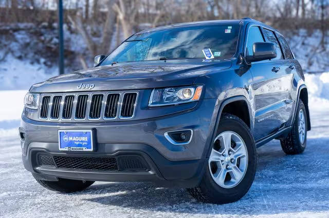 2016 Jeep Grand Cherokee Laredo 4WD photo