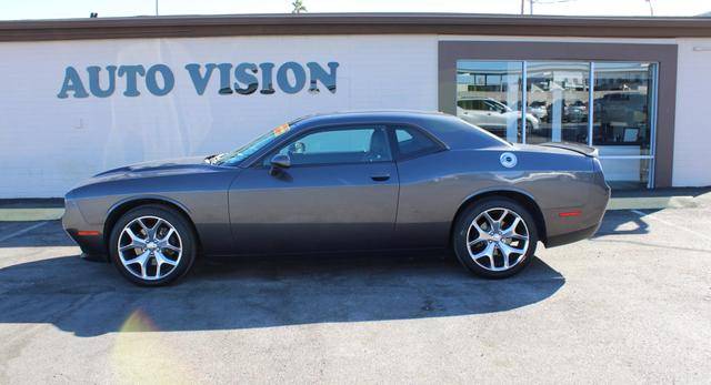 2016 Dodge Challenger SXT Plus RWD photo