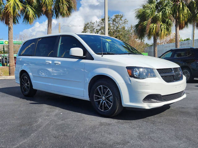 2016 Dodge Grand Caravan SE Plus FWD photo