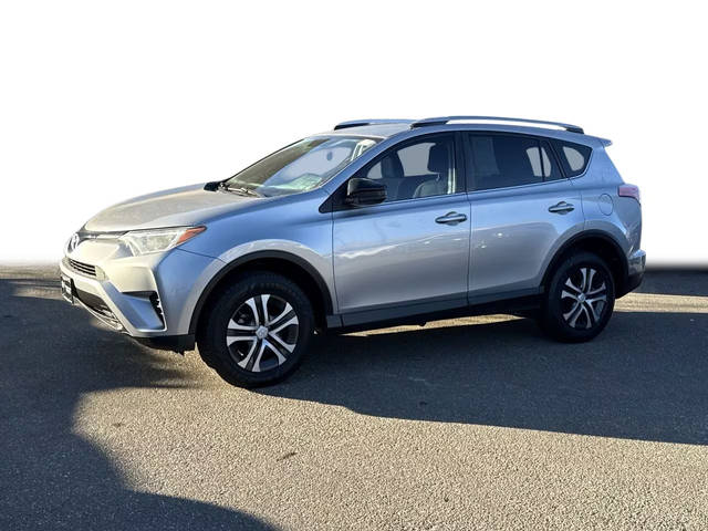 2016 Toyota RAV4 LE FWD photo