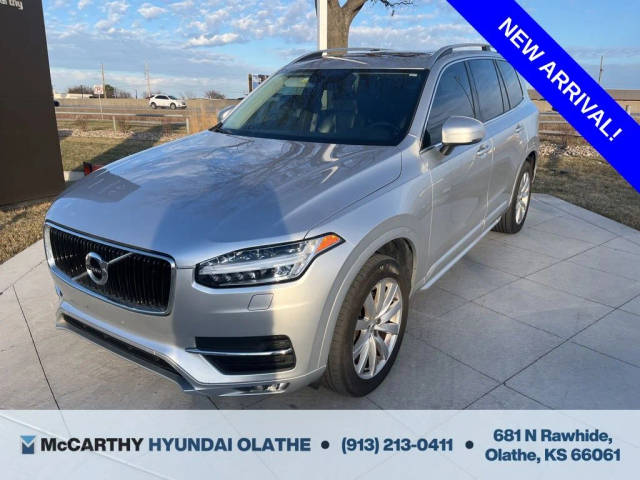 2016 Volvo XC90 T6 Momentum AWD photo