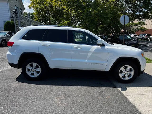 2015 Jeep Grand Cherokee Laredo 4WD photo