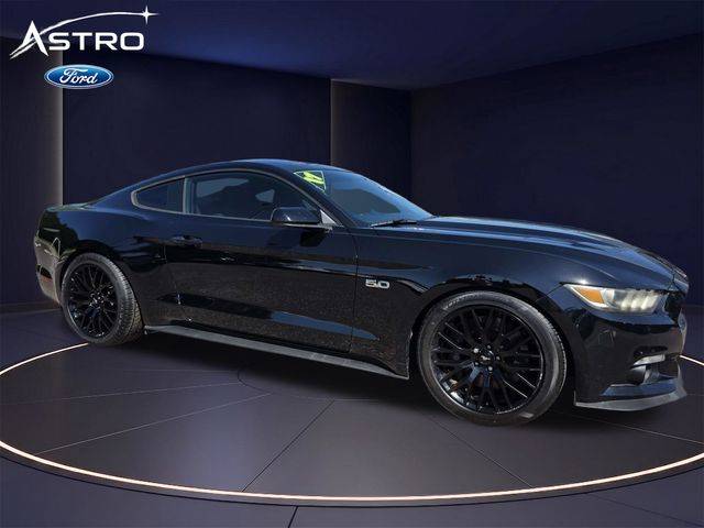 2017 Ford Mustang GT RWD photo