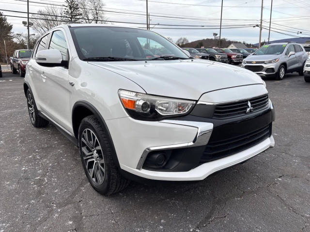 2016 Mitsubishi Outlander Sport 2.0 ES 4WD photo