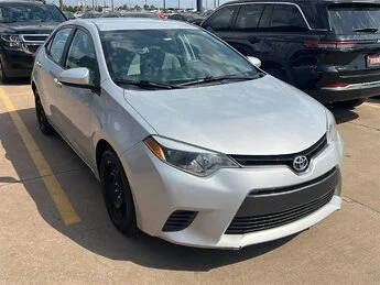 2016 Toyota Corolla LE FWD photo