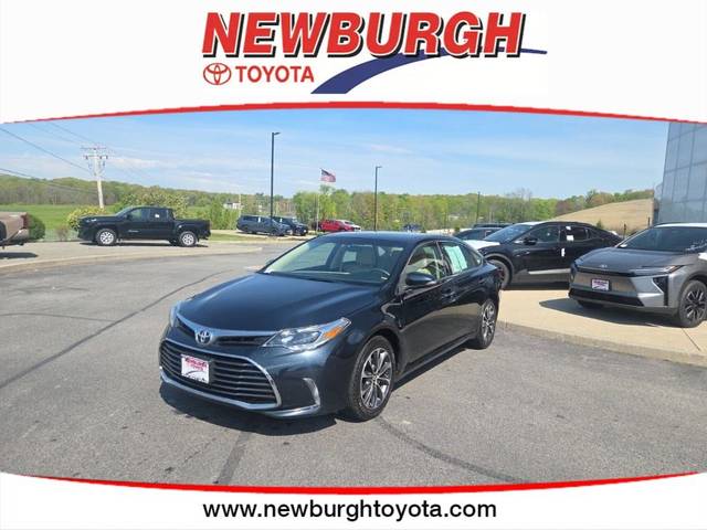 2016 Toyota Avalon XLE FWD photo
