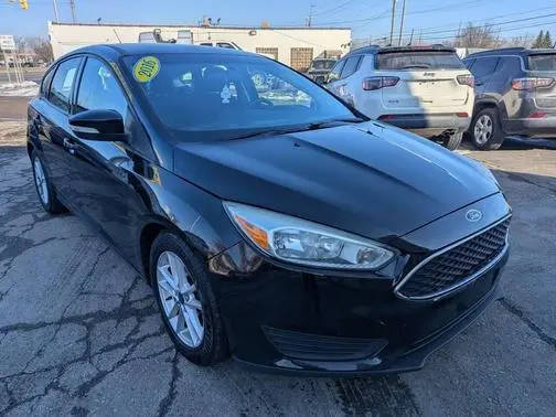 2016 Ford Focus SE FWD photo