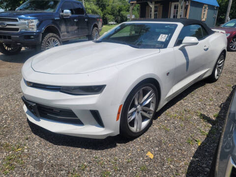 2017 Chevrolet Camaro 1LT RWD photo