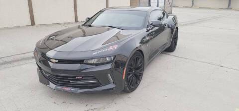 2017 Chevrolet Camaro 1LT RWD photo