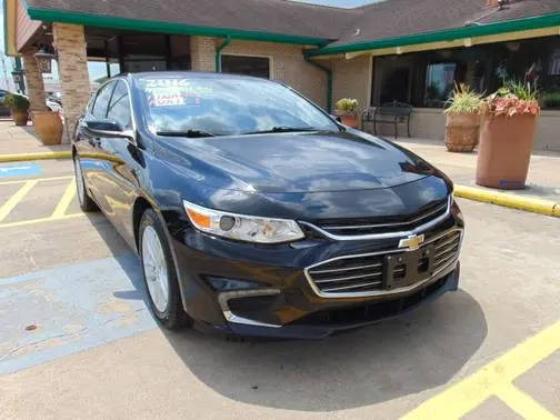 2016 Chevrolet Malibu LT FWD photo