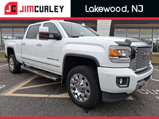 2016 GMC Sierra 2500HD Denali 4WD photo