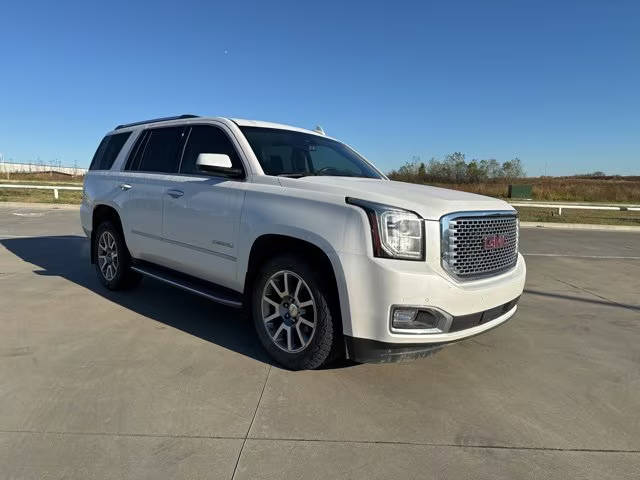 2016 GMC Yukon Denali RWD photo