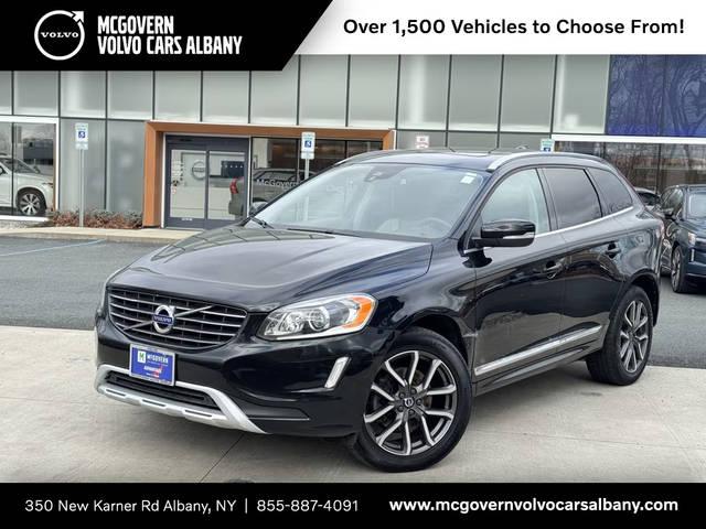 2017 Volvo XC60 Dynamic AWD photo